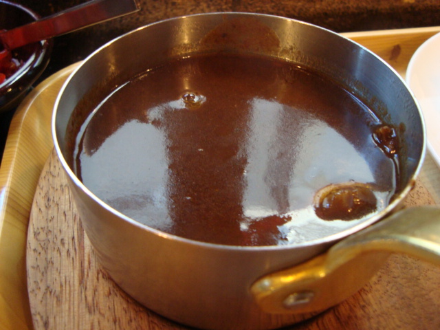 新宿「カレーの店 ガンジー」へ行く。_f0232060_2136018.jpg