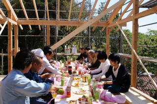 祝上棟 鎌倉山_d0096520_9273454.jpg
