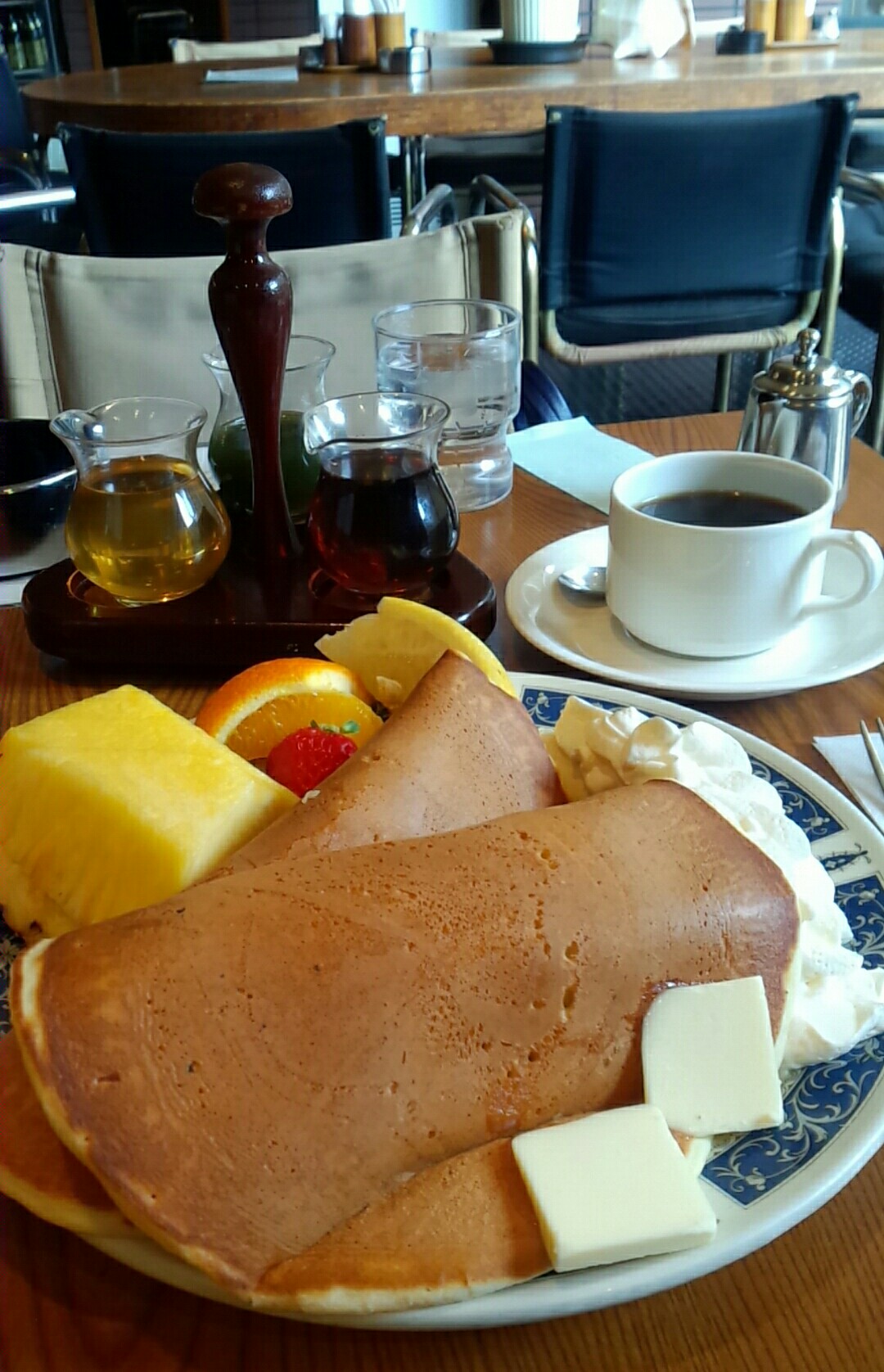 築地の巨大パンケーキ おいしいおみやげ 築地の巨大パンケーキ おいしいおみやげ
