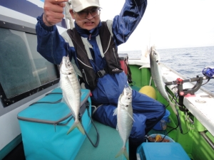松寿会釣り部例会で大アジを釣ってきました。_f0222687_8592567.jpg