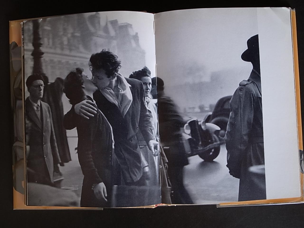 LES PARISIENS TELS QU\'ILS SONT / Robert Doisneau_a0227034_1381567.jpg