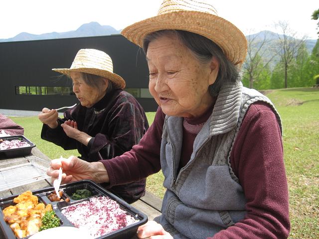 富士川クラフトパークへのバスハイク_e0191174_1622439.jpg