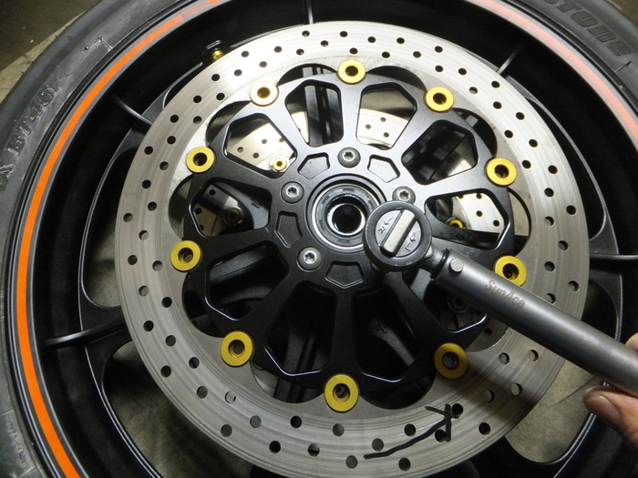 sprocket & brake_c0226202_22164982.jpg