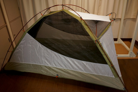 マウンテンハードウェア ライトウェッジ2 : たらふくクライマー日録