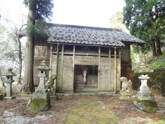 白山神社（南越前町板取）_c0182455_2281313.jpg