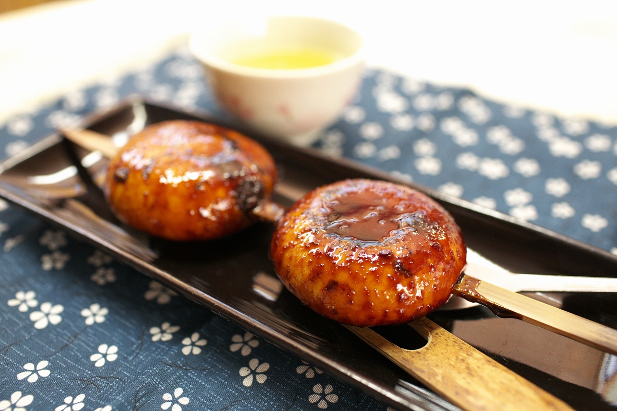 さぶちゃんの焼きまんじゅう（助平屋前橋上細井町店）訪問３回目[焼まんじゅう１７７串目]_a0243720_8435984.jpg