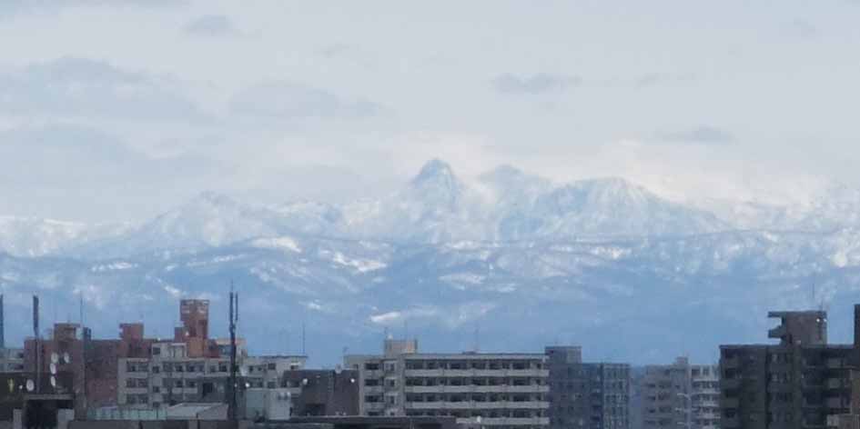 札幌から見える山　　屋上からの眺め_f0182885_926296.jpg