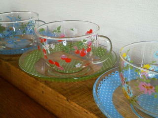 ガラスのカップ&ソーサー_f0255704_14474288.jpg