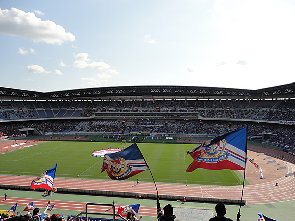 GW後半スタートはサッカー観戦!_e0230011_133444100.jpg