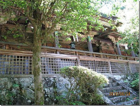 吉野水分神社（よしのみくまりじんじゃ）と金峯山寺（きんぷせんじ）_d0287413_21354539.jpg