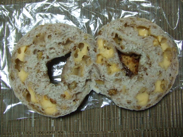 クク ウォルナッツスモークチーズ_f0076001_14939.jpg