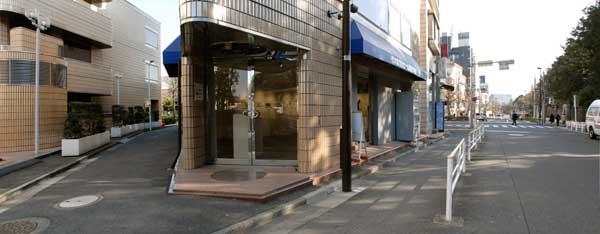 展示台を設置しました : yoyogi art gallery