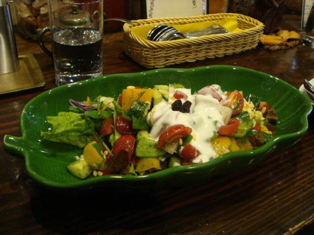 西荻窪「カフェ オーケストラ」へ行く。_f0232060_1622470.jpg