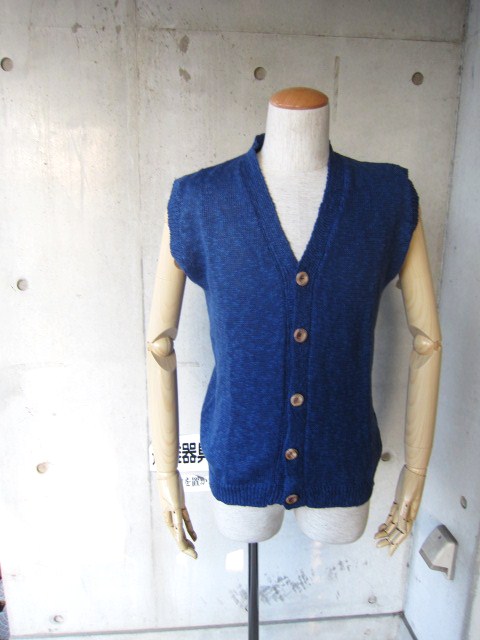 自称も・・・他称も・・・「VEST屋」 StuartAustin Cotton LINEN(麻) KNIT VEST!★!_d0152280_3513569.jpg