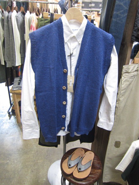 自称も・・・他称も・・・「VEST屋」 StuartAustin Cotton LINEN(麻) KNIT VEST!★!_d0152280_3541666.jpg