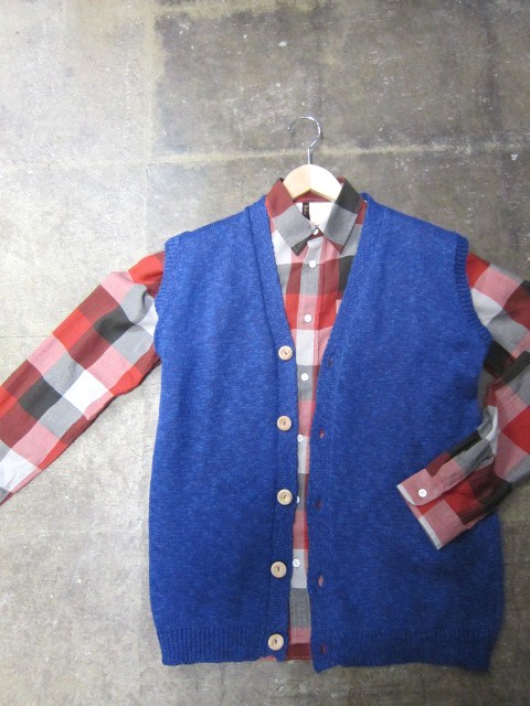 自称も・・・他称も・・・「VEST屋」 StuartAustin Cotton LINEN(麻) KNIT VEST!★!_d0152280_3554187.jpg