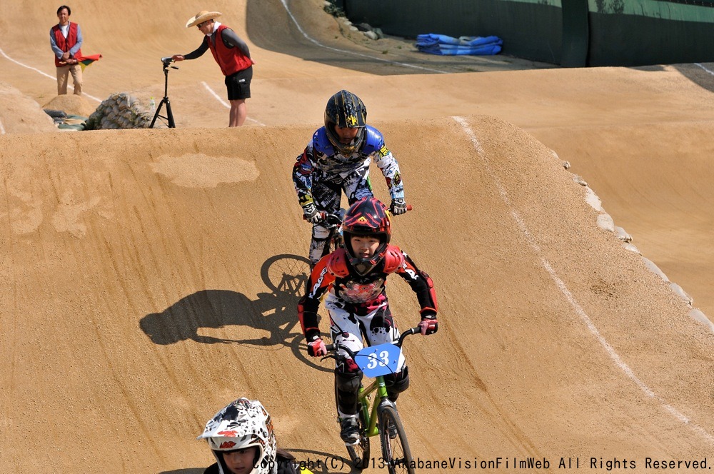 JBMXFシリーズ第1戦（西日本シリーズ第1戦）VOL6：ガールズ５〜１０歳決勝　動画あり_b0065730_2281531.jpg