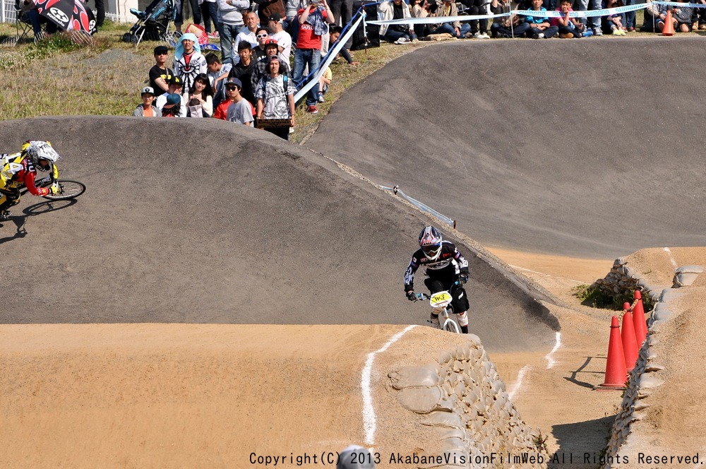 JBMXFシリーズ第1戦（西日本シリーズ第1戦）VOL12：ボーイズ11〜１2歳決勝　動画あり_b0065730_2352149.jpg