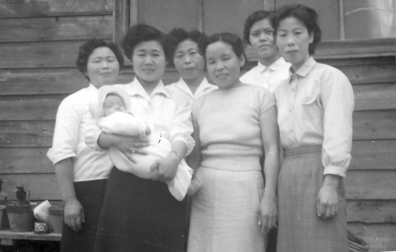 昭和30年代の人々の暮らし 昭和30年代の風景をカラー写真で！『秘蔵カラー写真で味わう60年前の東京・日本』が累計4万部突破＆収録内容が一部公開 | Qetic