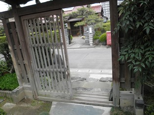 数寄屋門の修理_b0232198_1225292.jpg