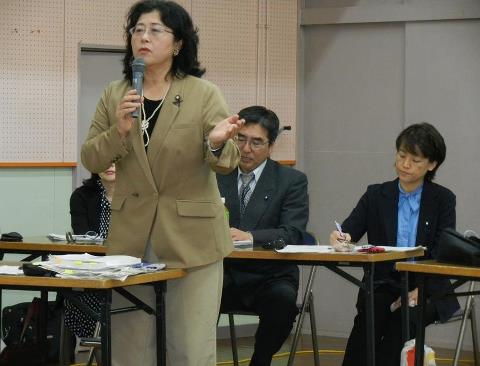 5月10日社協会議、議員全員で議会報告会、お通夜、峠公園周辺環境を考える会_d0143678_23572082.jpg