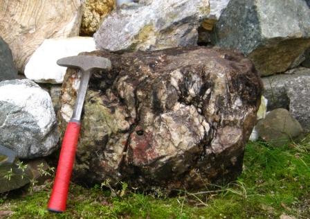 鐘打鉱山の灰重石 理学部のゴミ箱 副題 鉱物才集日記 鐘打鉱山の灰重石 理学部のゴミ箱 副題 鉱物才集日記