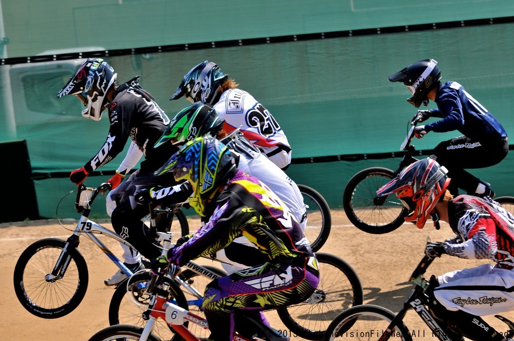 JBMXFシリーズ第1戦（西日本シリーズ第1戦）VOL22：男子エリート 準決勝_b0065730_1528502.jpg