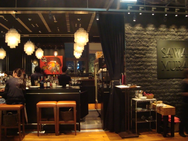 丸の内「ベーカリー&レストラン 沢村」へ行く。_f0232060_1531511.jpg