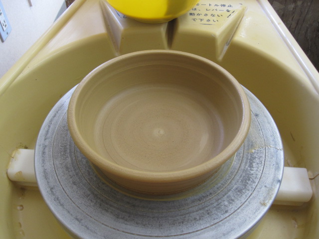 楕円形の鉢を作る たびびとの陶芸日記