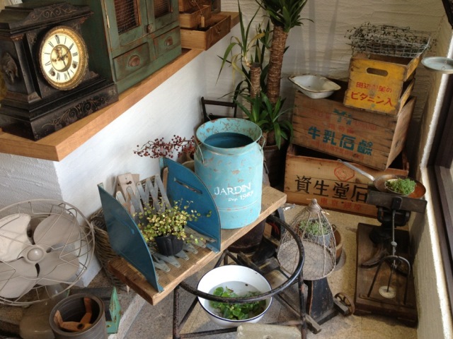 休日。_a0164280_16381460.jpg