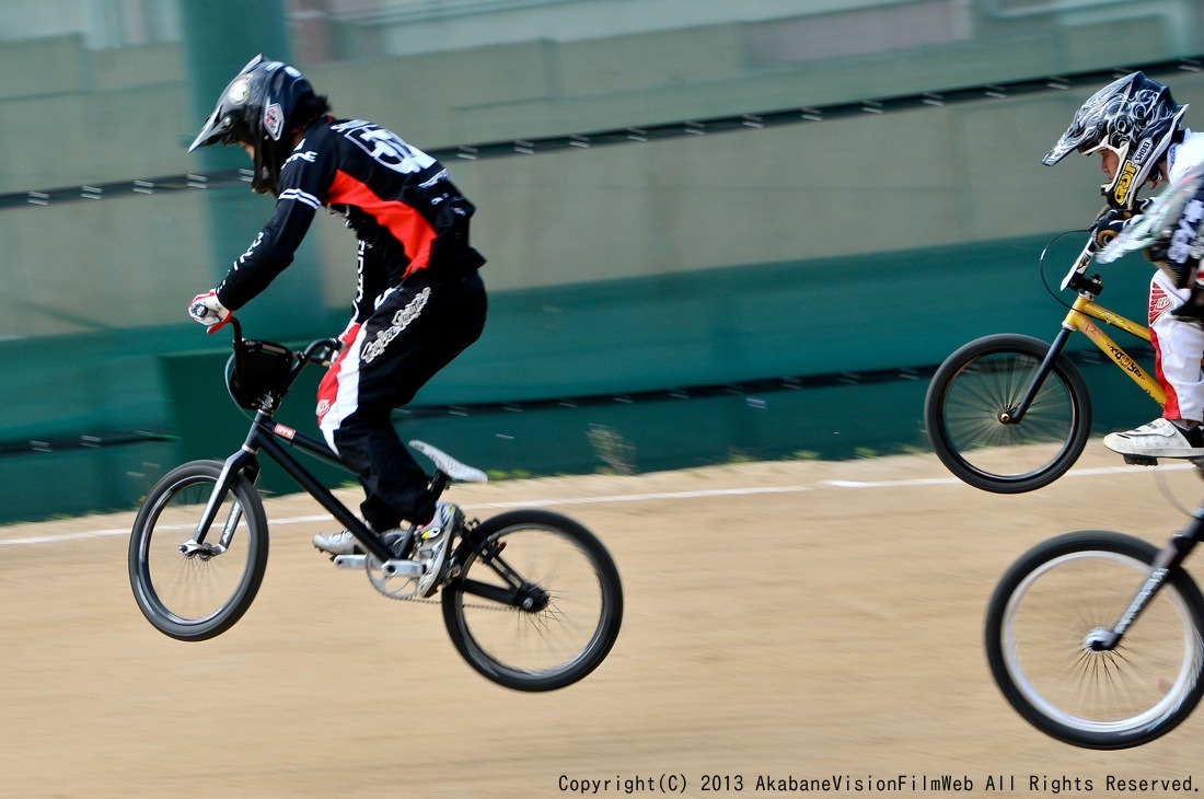 JBMXFシリーズ第1戦VOL24：大阪遠征日記/５月５日公式練習風景_b0065730_10243326.jpg