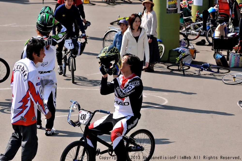 JBMXFシリーズ第1戦VOL25:大阪遠征日記/5月5日コース外の風景_b0065730_1323542.jpg