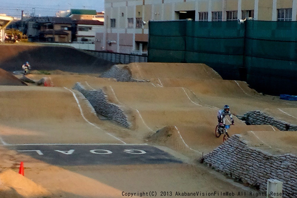 JBMXFシリーズ第1戦VOL25:大阪遠征日記/5月5日コース外の風景_b0065730_1392639.jpg