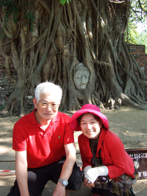 世界遺産・アユタヤ観光へ　　　　　　　　　　　　　BANGKOK_e0184067_11383119.jpg