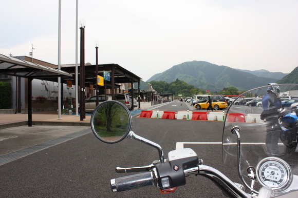 e0180472_1301694.jpg