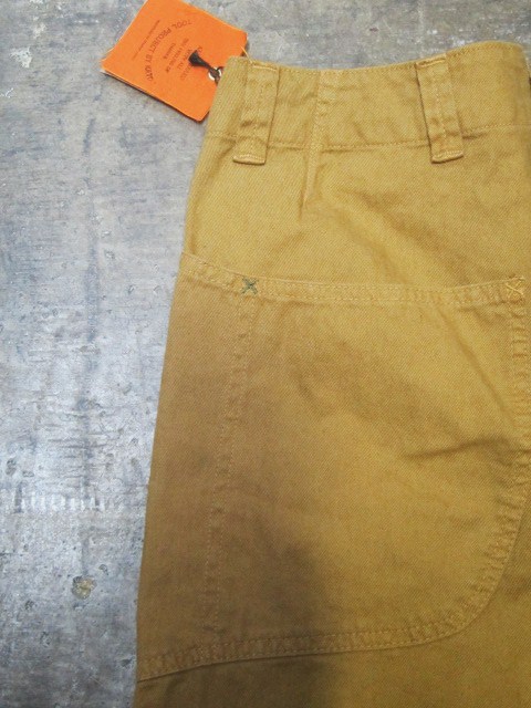 Kato & Kato AAA 。。。今期・注目のSHORT PANTS 2型!!_d0152280_0232455.jpg