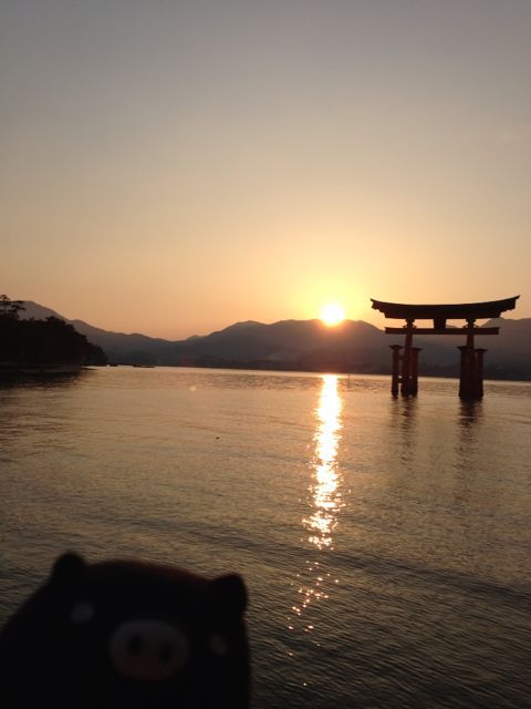 ぶらり宮島〜夕暮れ時の厳島神社は美しい！〜Sunset and Itukushima-shrine(Miyajima)_f0029541_18532582.jpg