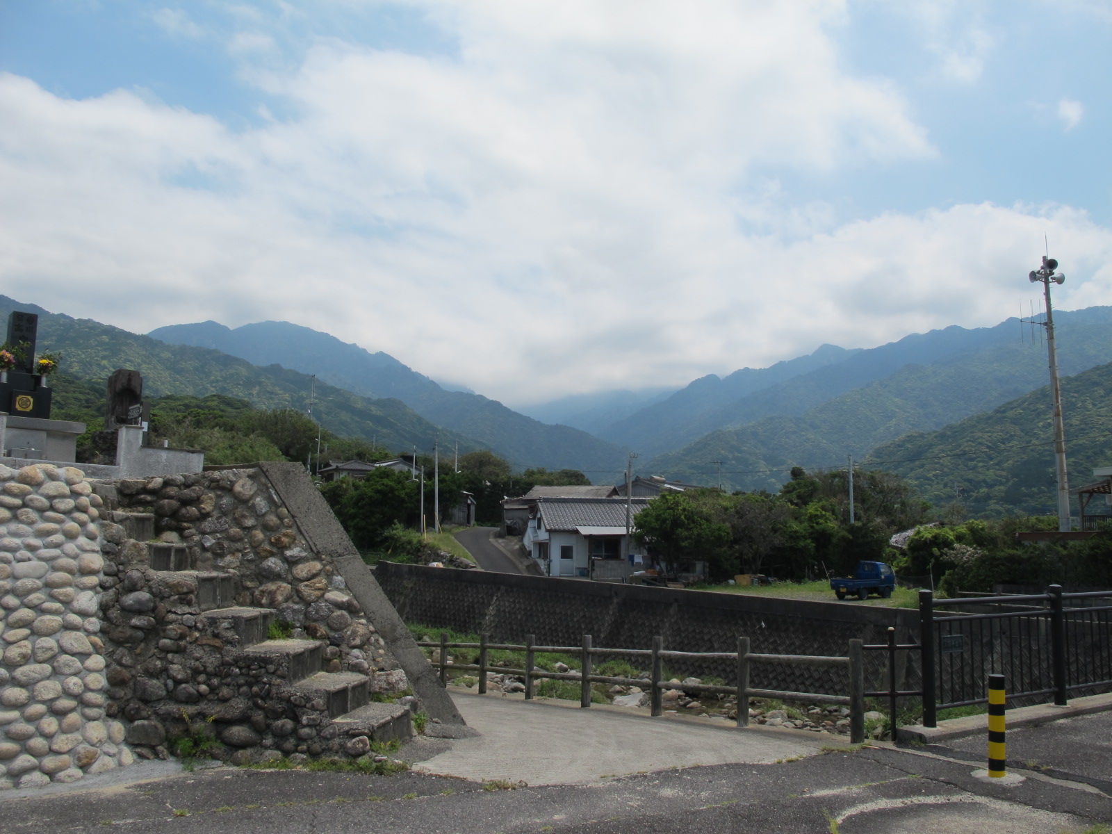 屋久島の旅⑤～島の周回を楽しむ　2013.5.3（金）晴れ_a0166196_17255880.jpg