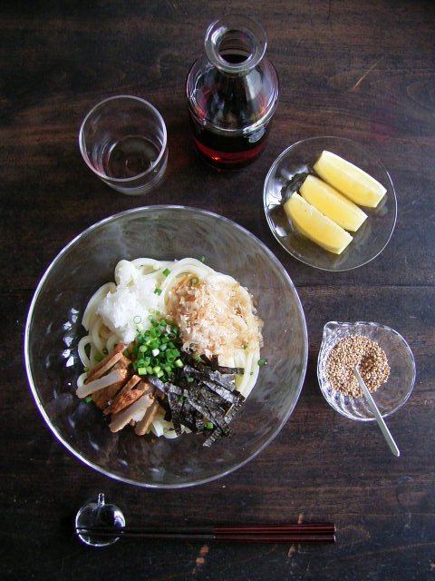 河上さんの器で麺類_b0206421_1638399.jpg