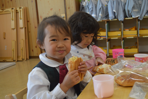 お弁当の時間 年少組 13 5 15 水 大手幼稚園ブログ