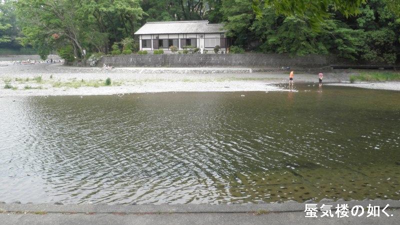 再編集「ヤマノススメ」舞台探訪（聖地巡礼）００３飯能市内その３(割岩橋と飯能河原）_e0304702_1850945.jpg