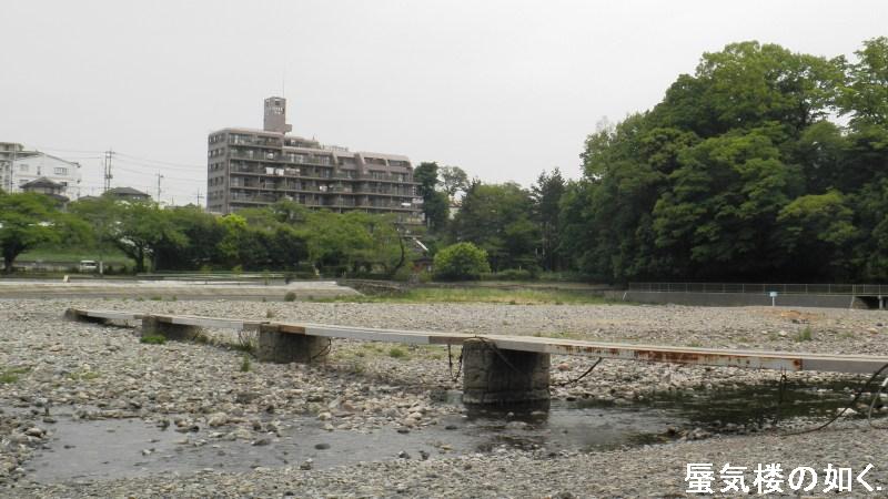 再編集「ヤマノススメ」舞台探訪（聖地巡礼）００３飯能市内その３(割岩橋と飯能河原）_e0304702_18593346.jpg