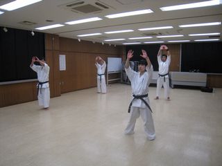 手稲教室　今日も楽しんで元気に稽古しました!_c0118332_2254778.jpg