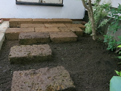 e0170558_12796.jpg