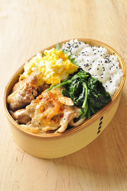 マヨ豚弁当_b0171098_8272982.jpg