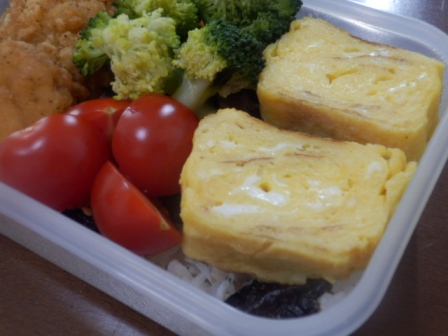 チキンカツ弁当_d0255286_1651138.jpg