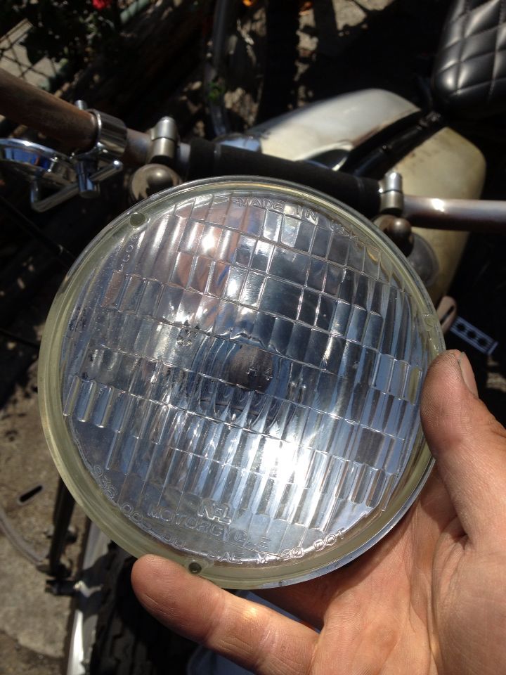 Sealed Beam._c0210640_134581.jpg