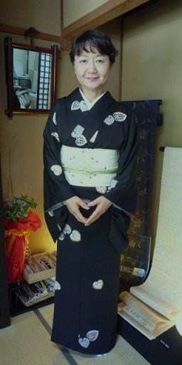 葵の着物の野田淳子さん・葵の帯の岡山のお客様。_f0181251_14575638.jpg