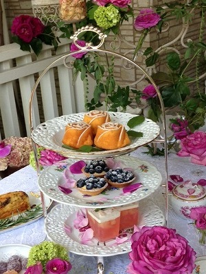 パラの季節のTea Party~For the charity_c0182106_2256946.jpg