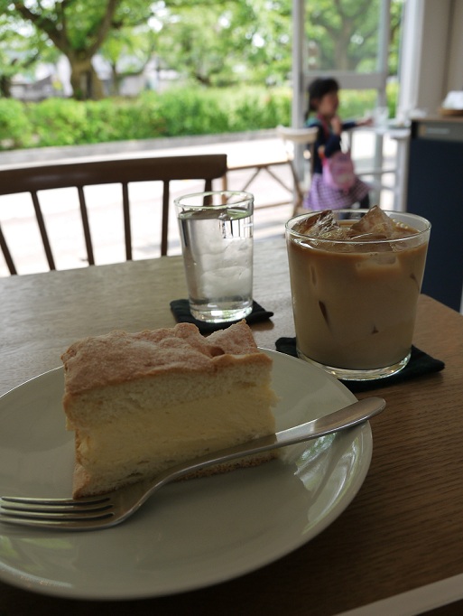 丸モチーフのネックレス●○●○_f0141130_20343791.jpg